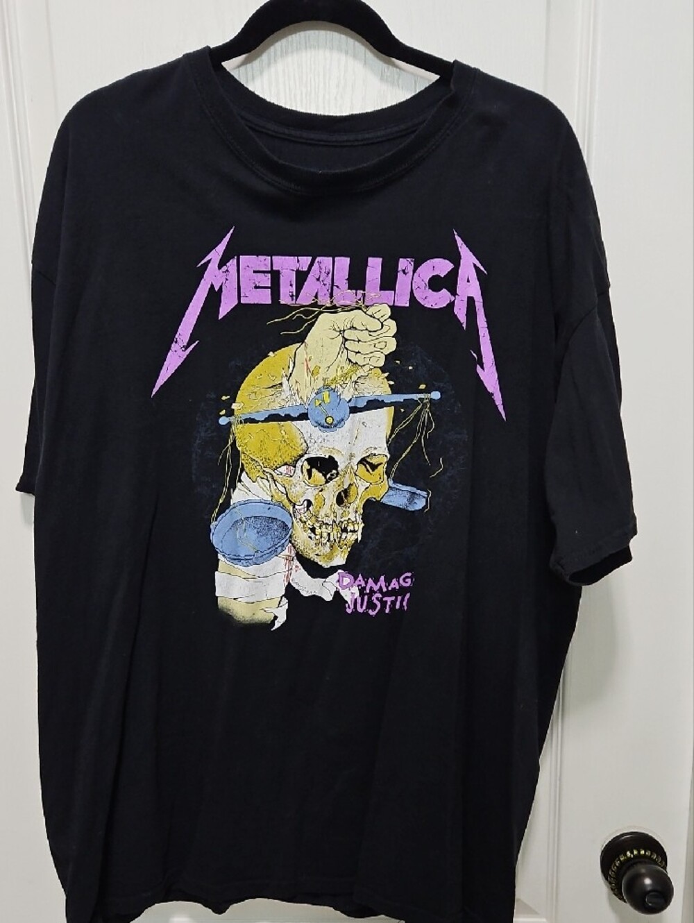 Metallica Hammer of Justice Black Graphic Tee - Picture 2 of 3